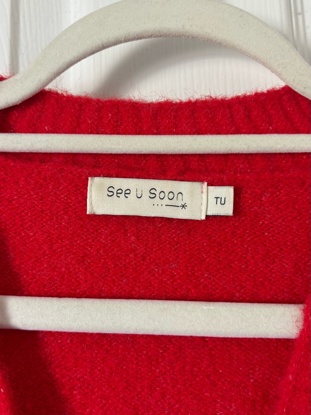 Red sweater - Picture 3 of 4
